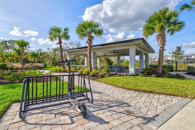 Building Photo - 16235 Pine Mist Dr