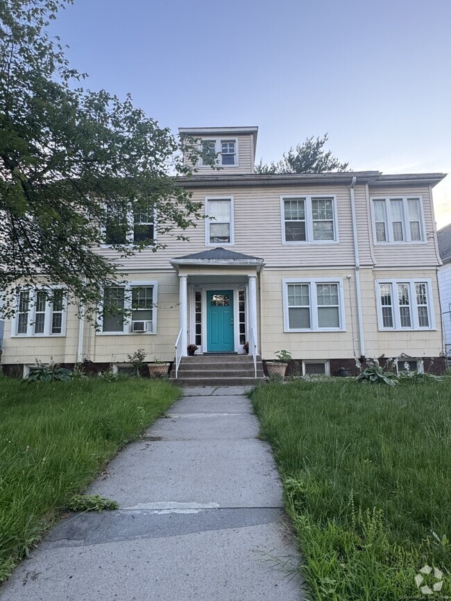 Building Photo - 587 Blue Hills Ave