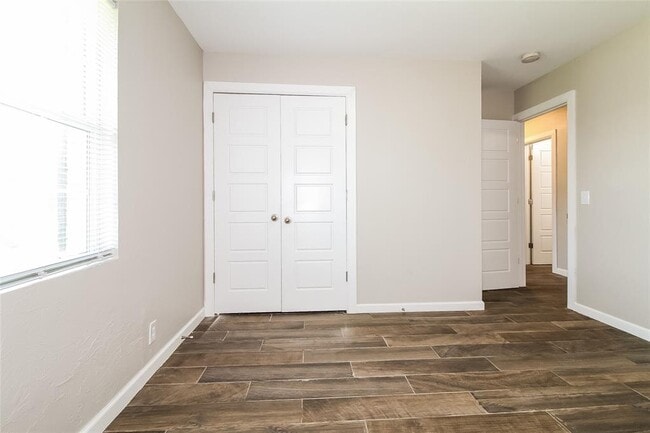 Building Photo - 1613 SW 61st Terrace