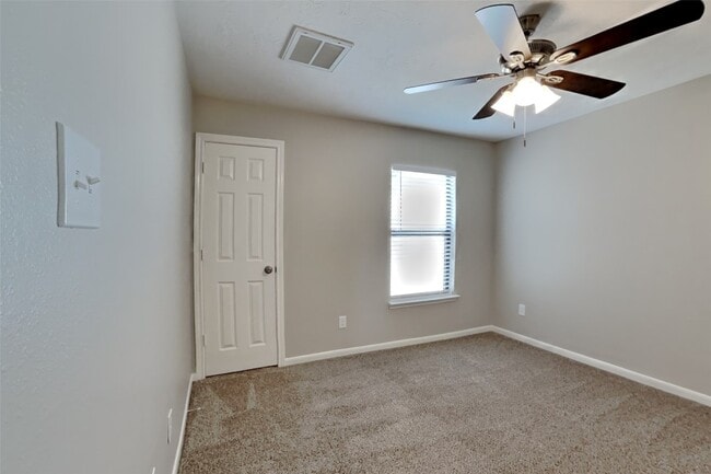 Building Photo - 29719 Buffalo Canyon Dr
