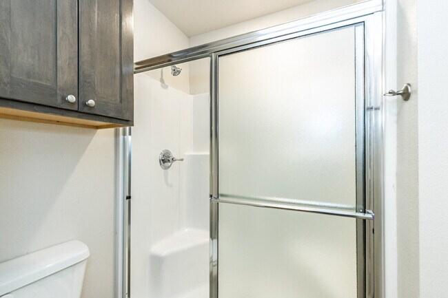 Building Photo - Luxurious Duplex in Southwest Corridor of ...