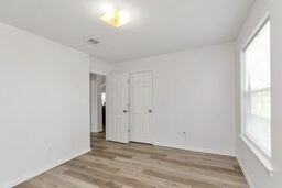 Building Photo - 453 Rush Park Cir