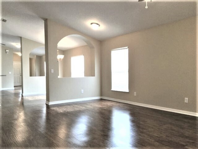 Building Photo - 107 Prairie Falcon Dr