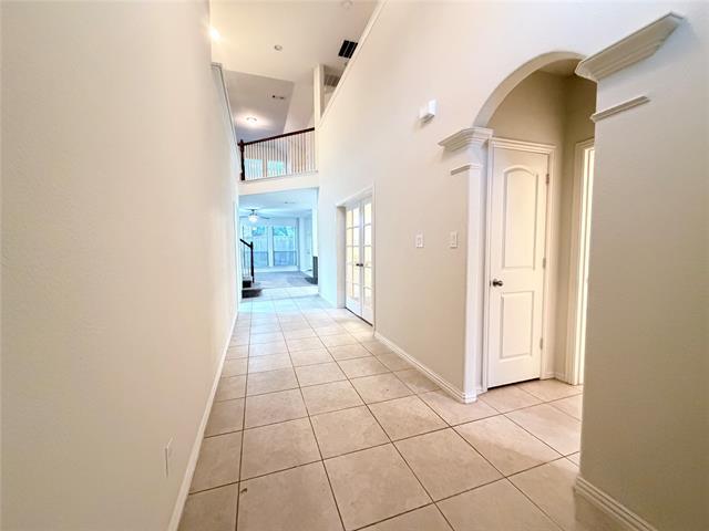 Building Photo - 907 Bainbridge Ln