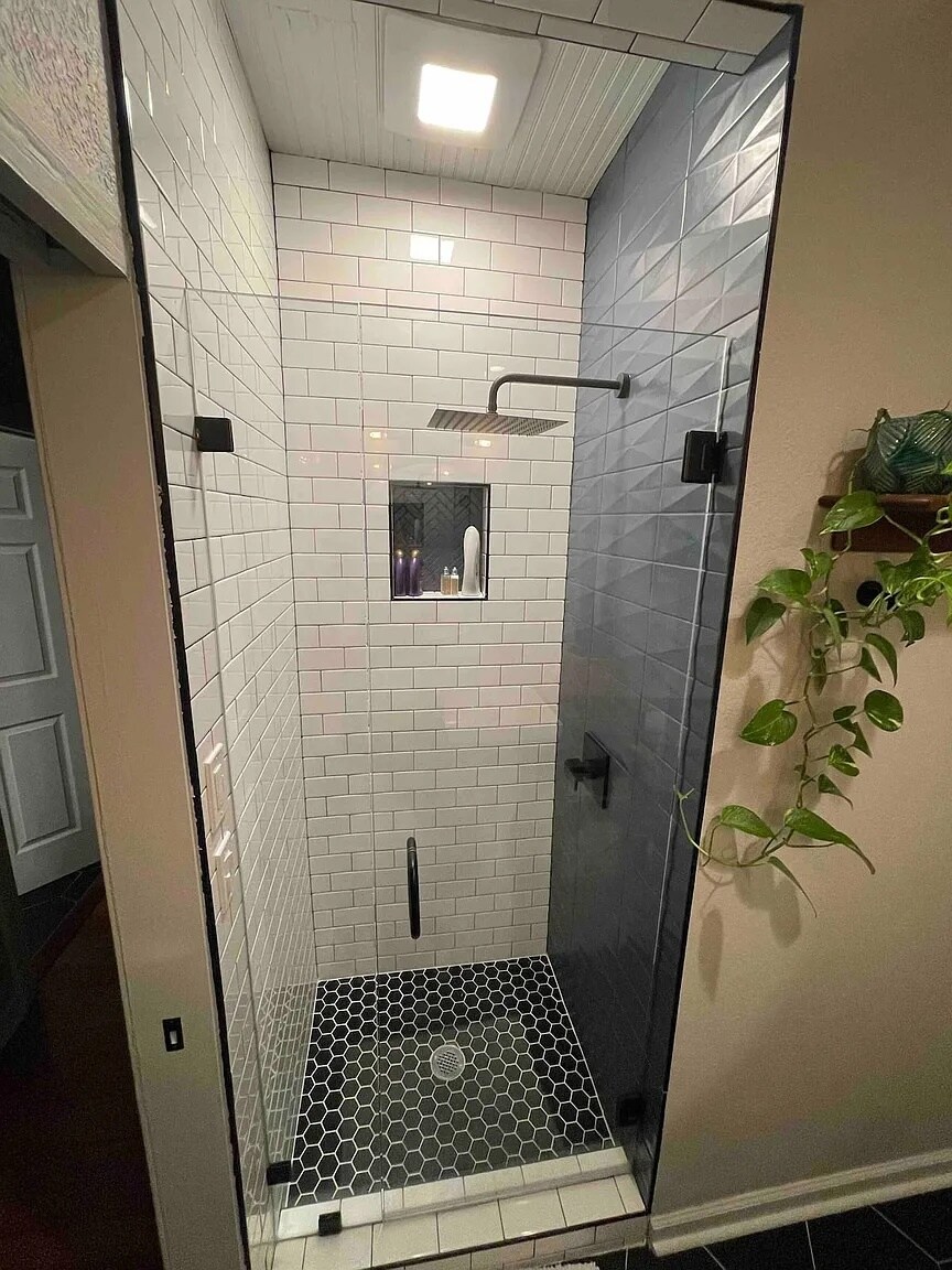 Guest/2nd Bath shower - 800 Prospect Ave