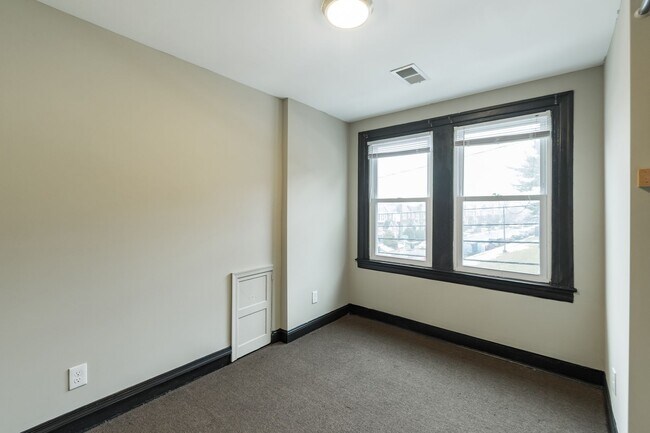 Building Photo - 5700 N 20th St
