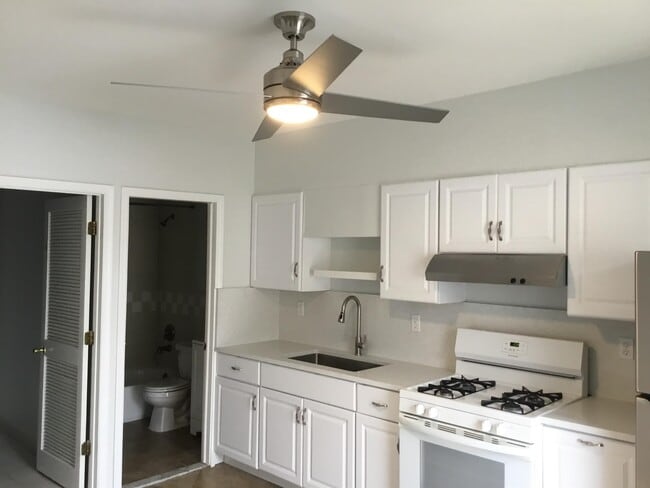 Building Photo - 90 Union Ave