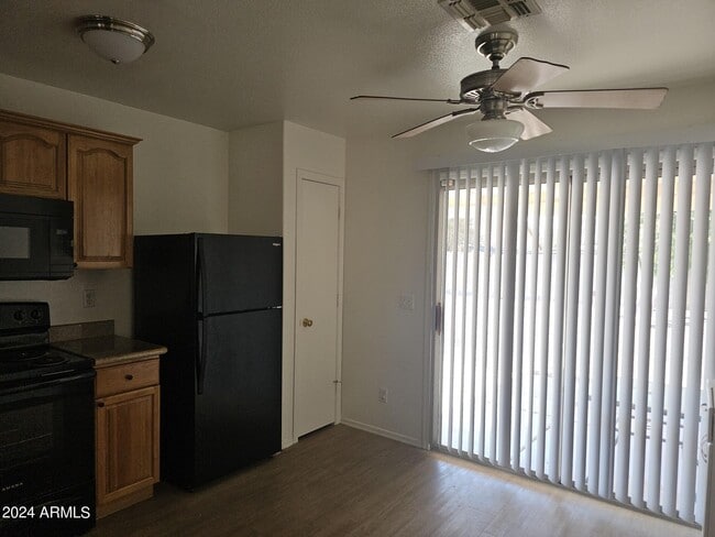 Building Photo - 13503 W Canyon Creek Dr