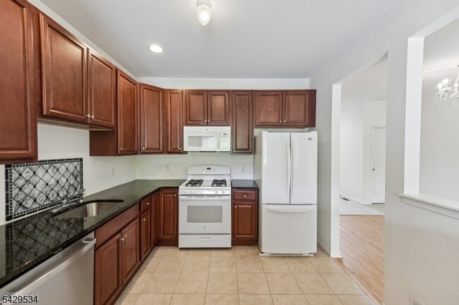 Building Photo - 26 DeCroce Ct
