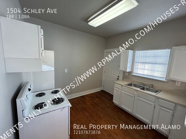 Building Photo - 1504 Schley Ave