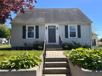 Building Photo - 27 3rd Ave