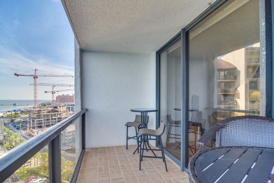 Building Photo - 450 S Gulfview Blvd