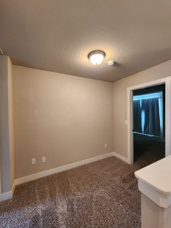 Building Photo - 3335 Apple Blossom Ln