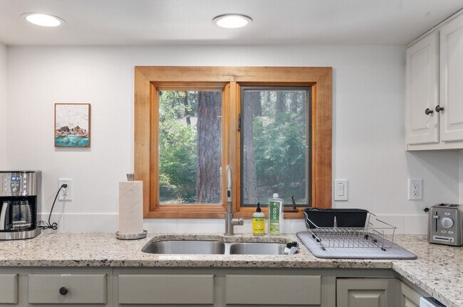 Building Photo - Available NOW thru Dec. 15th, 2025   ***La...