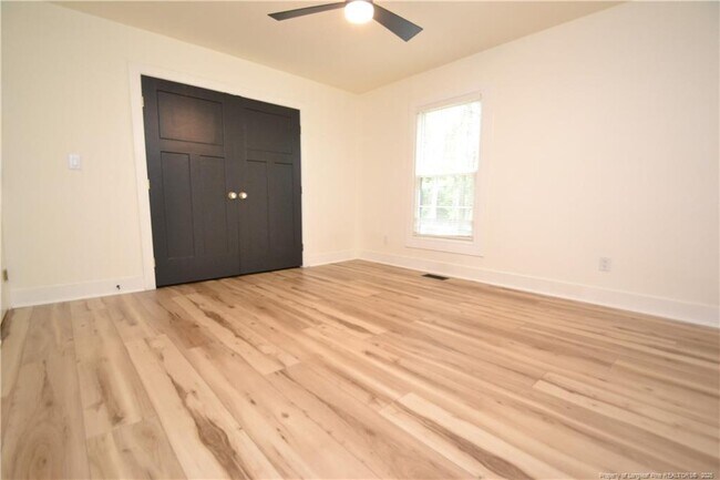 Building Photo - 1436 Lake Pine Dr