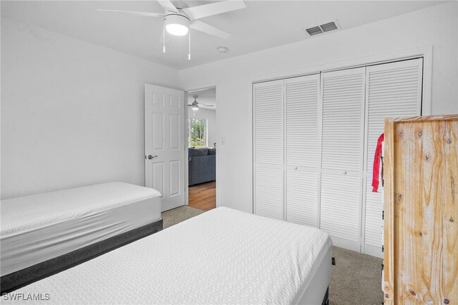 Building Photo - 1046 Periwinkle Way