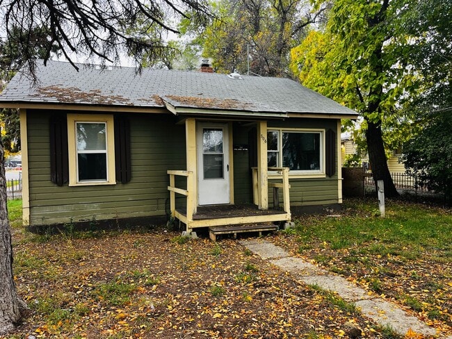 Primary Photo - 2-Bed, 1-Bath Home with Detached Garage & ...