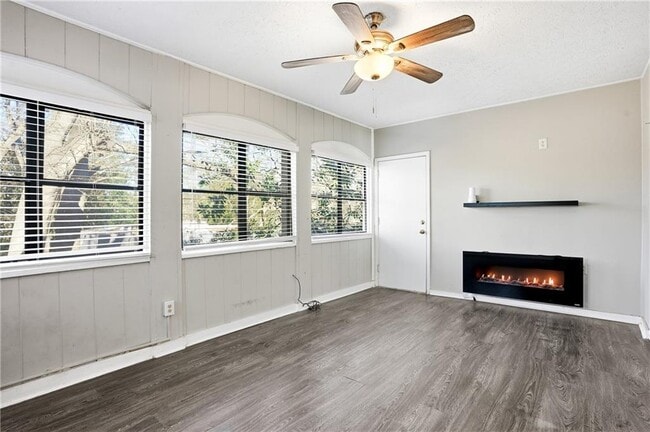 Building Photo - 151 Elysian Way NW