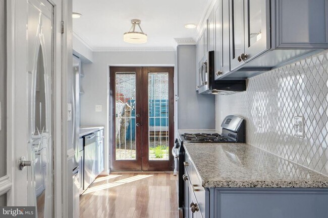 Building Photo - 1619 5th St NW