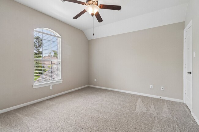 Building Photo - 15 Verdin Pl