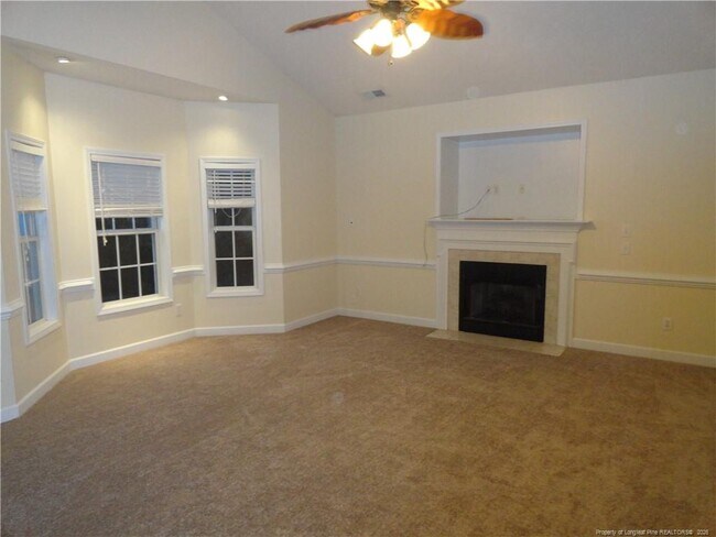 Building Photo - 1107 Thistle Gold Dr