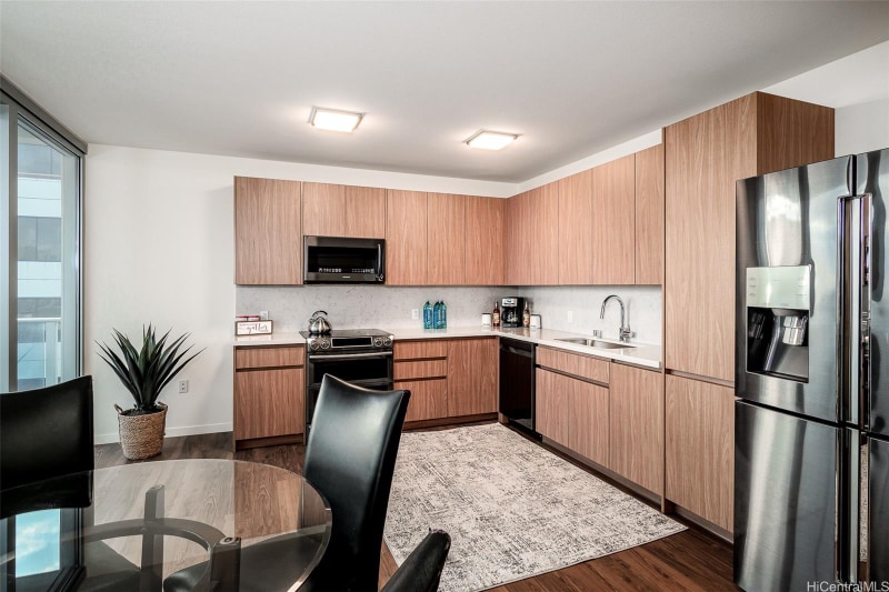 Building Photo - 1391 Kapiolani Blvd