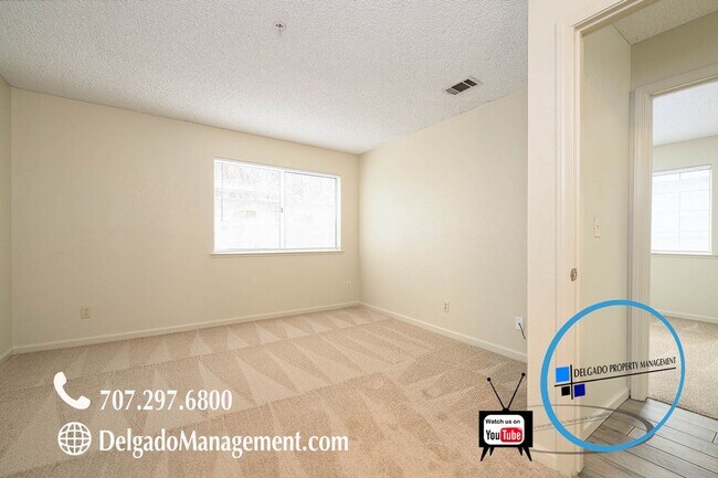 Building Photo - Newly renovated 3 bedroom, 2 bath condo