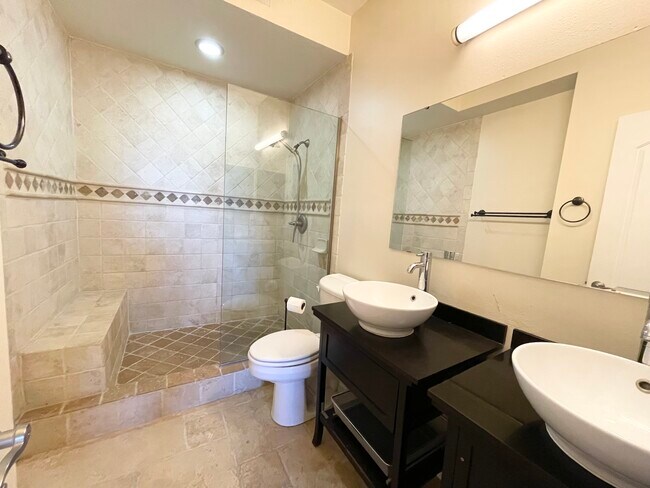Master Bathroom - 13331 Moorpark St