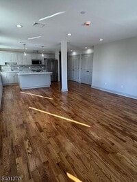 Building Photo - 248 US-46