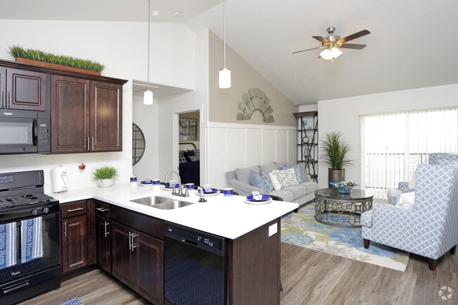 Interior Photo - Towns of Traverse Mountain