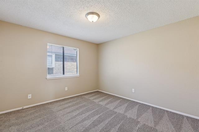 Building Photo - 916 Baxter Dr
