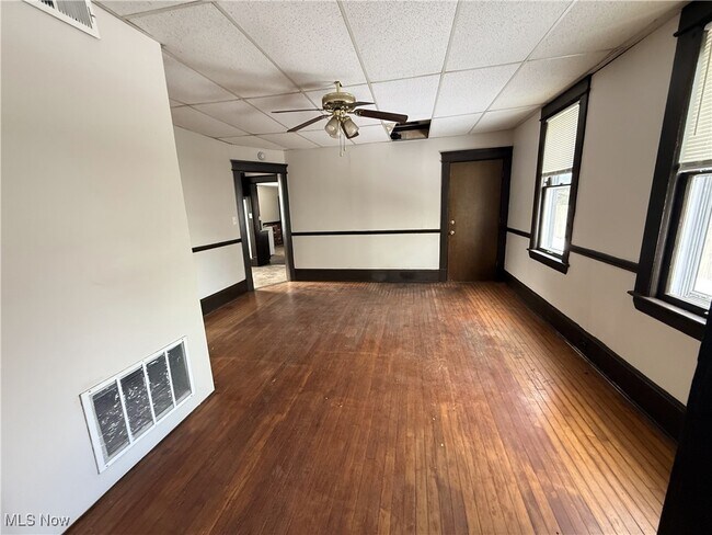 Building Photo - 3672 E 48th St