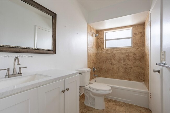 Building Photo - 5021 W Oakland Park Blvd