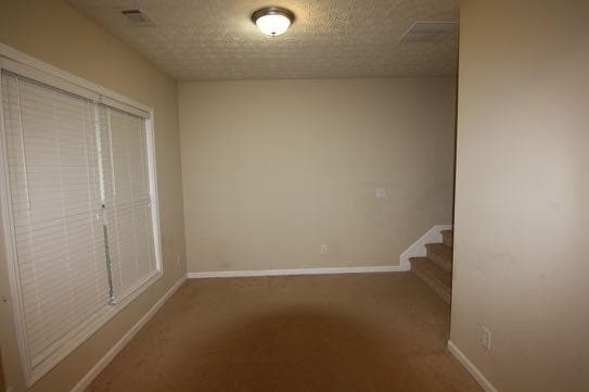 Building Photo - 303 Azalea Loop