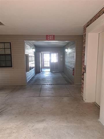 Building Photo - 1304 Halsell St