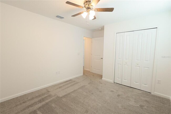 Building Photo - 1821 Heart Lk Dr