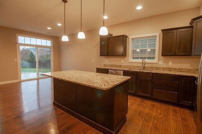 Building Photo - 7413 Rosedown Dr