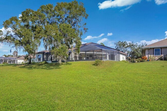 Building Photo - 16545 Majestic Ct