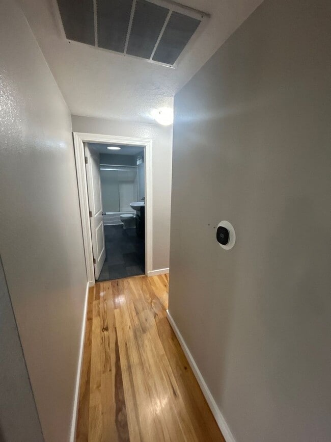 Building Photo - 3677 Carmelle Ct NE