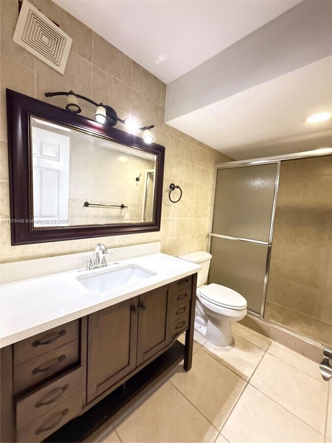 Building Photo - 1801 S Ocean Dr