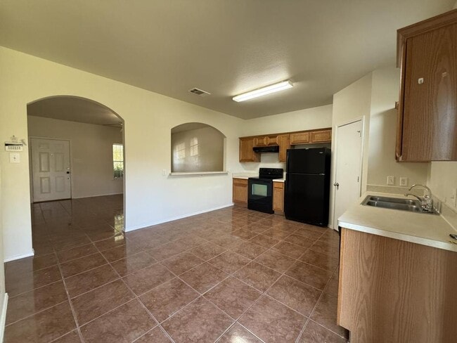 Building Photo - 5316 Joshua Ct