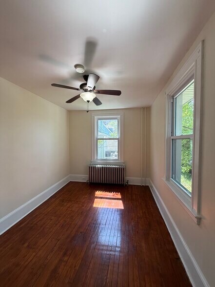 Building Photo - 1211 W Northern Pkwy