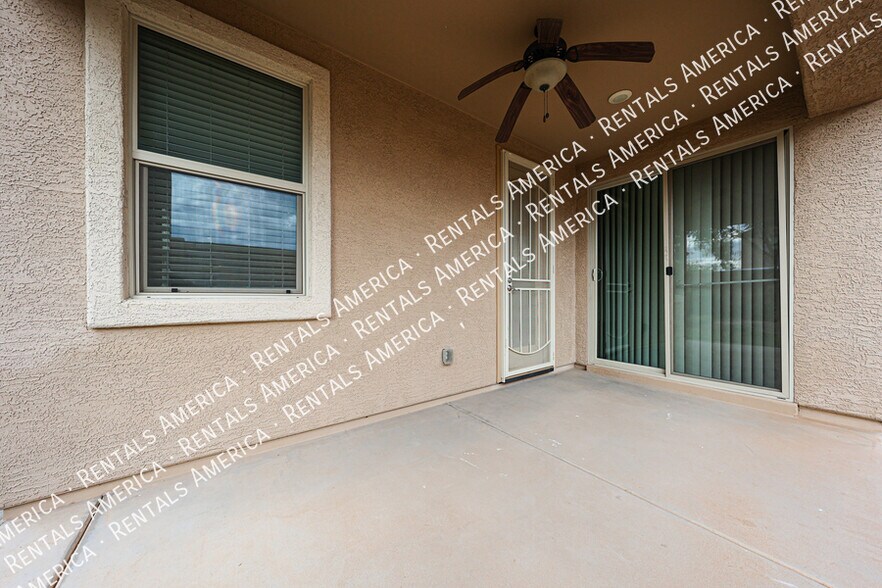 Building Photo - 11039 E Verbina Ln