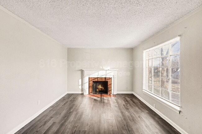 Building Photo - 6230 Agnes Ave