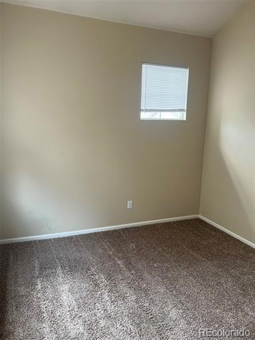 Building Photo - 220 Granby Way
