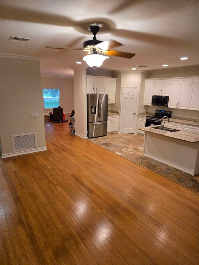 Building Photo - 13520 Cypress Head Dr