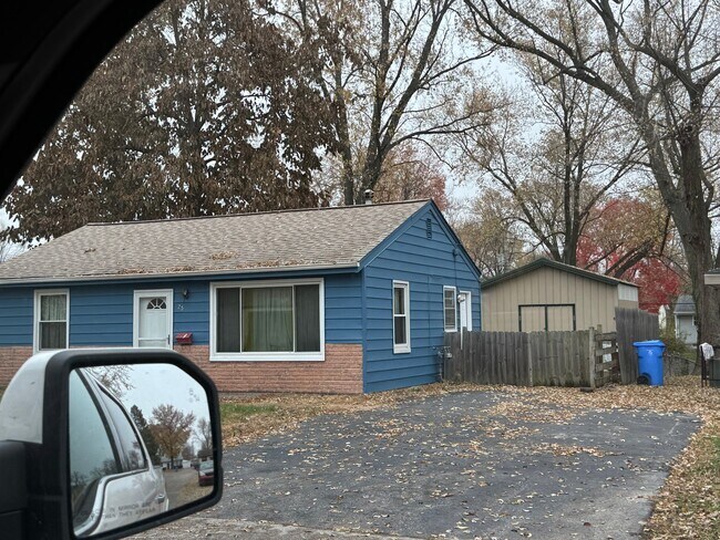 Building Photo - 25 McNulty Dr