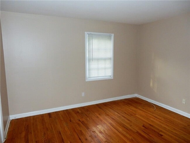 Building Photo - 3089 Colonial Way