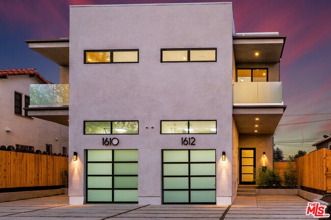 Building Photo - 1612 S Wooster St
