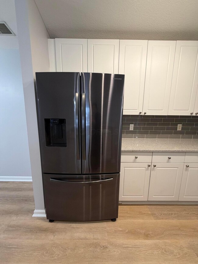 Building Photo - 7774 S Essex Gate Dr